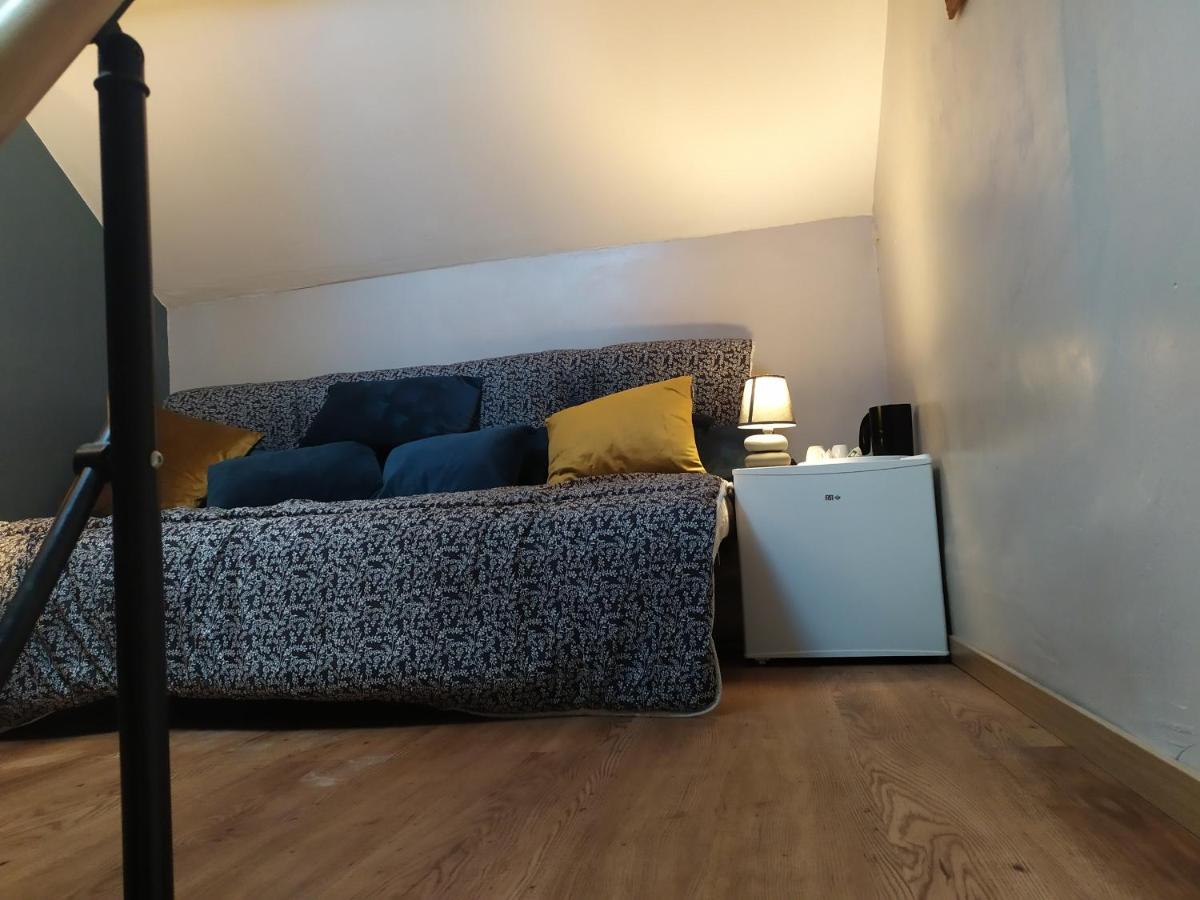 Bed and Breakfast Petit Saint Hubert 1 A 4 Personnes Velles  Zewnętrze zdjęcie